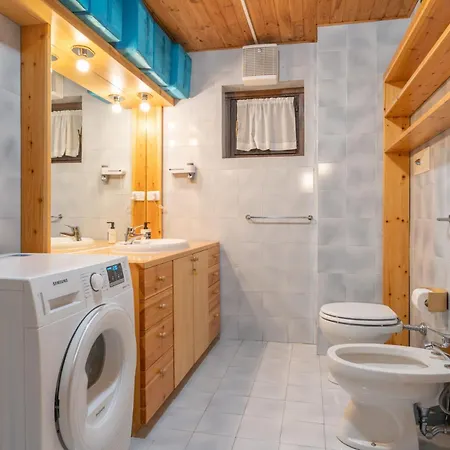 Parrocchiale: Mountain View With Private Garden Apartment Barzio